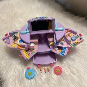 VTG ‘91 bluebird Polly Pocket Pullout Playhouse w/ Ultra Rare Pretty Me Makup
